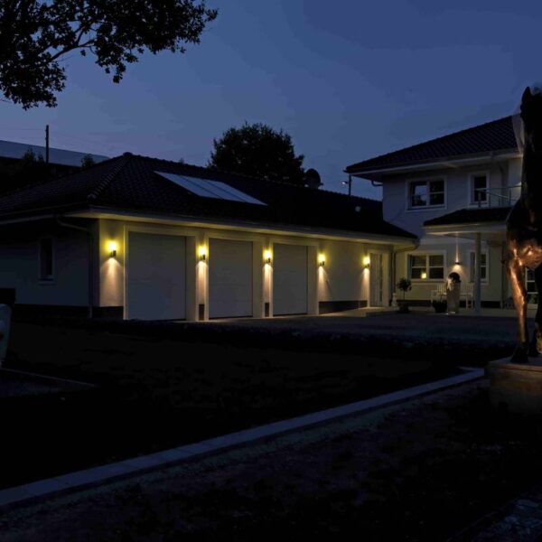 Wall light Stainless steel Milieu picture Article 690323